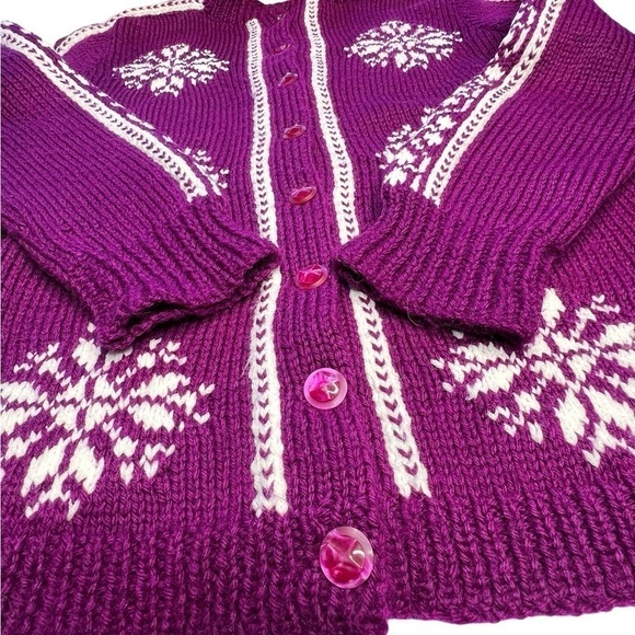 HAND-KNIT Vintage Snowflake Cardigan Sweater Magenta Purple Women's Size S - Picture 12 of 15